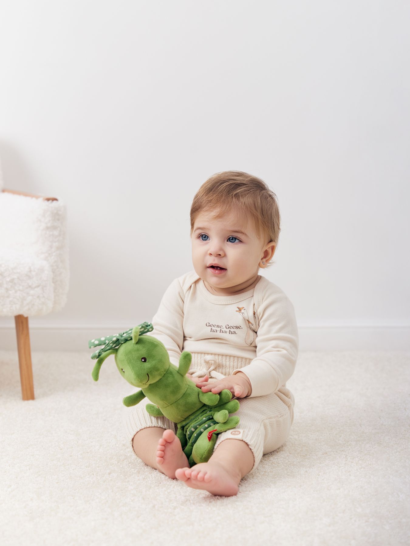 Подвесная игрушка-растяжка с вибрацией Гусеничка Happy Baby