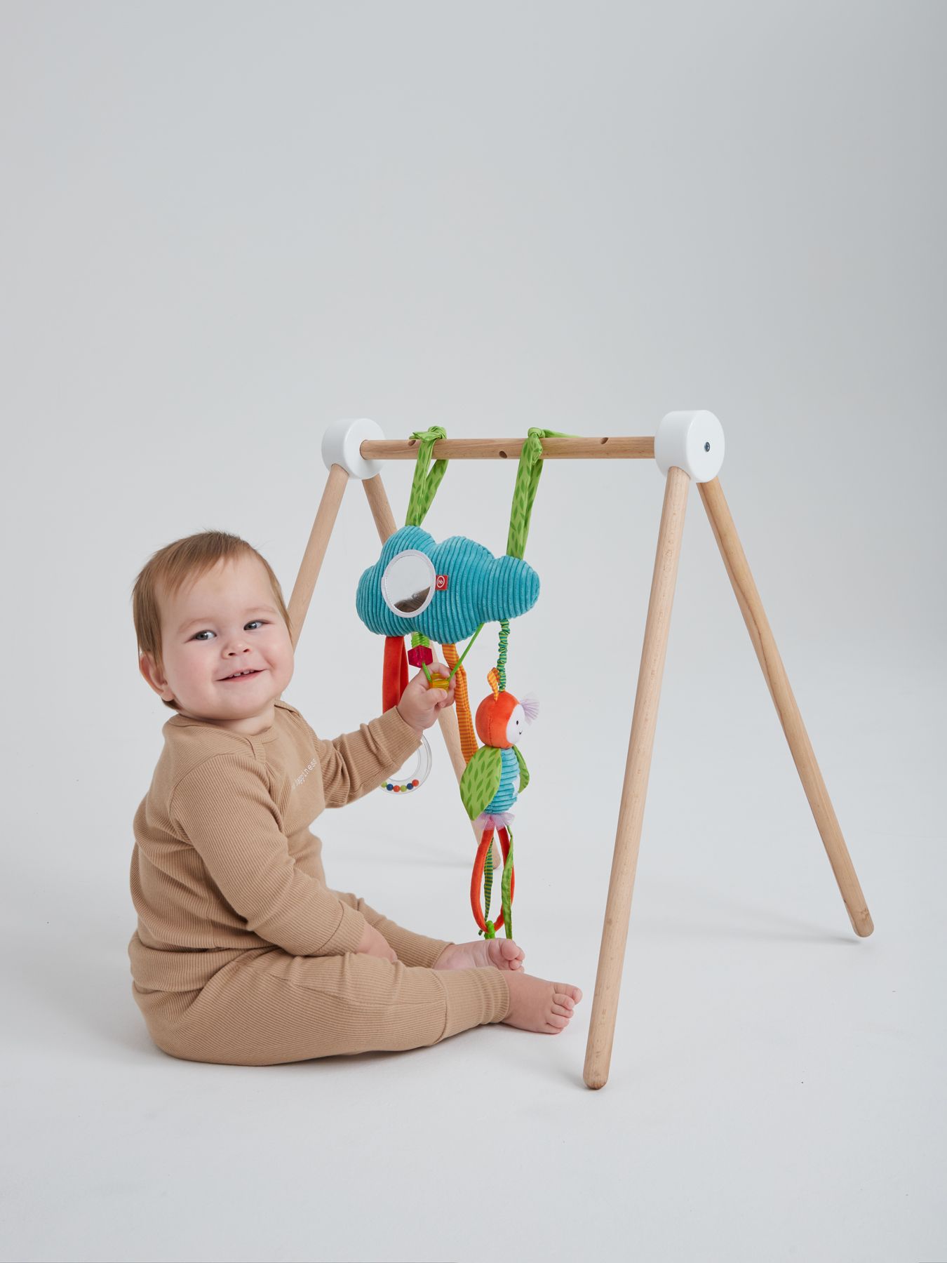 Развивающая подвесная игрушка ОБЛАКО С ПЧЁЛКОЙ  Happy Baby